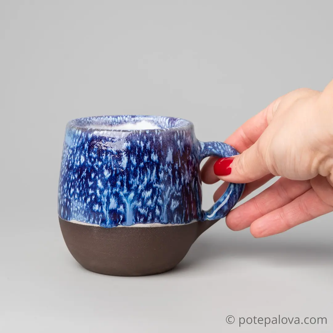 картинка Кружка "Космос" на черной глине 1 - DishWishes.Ru