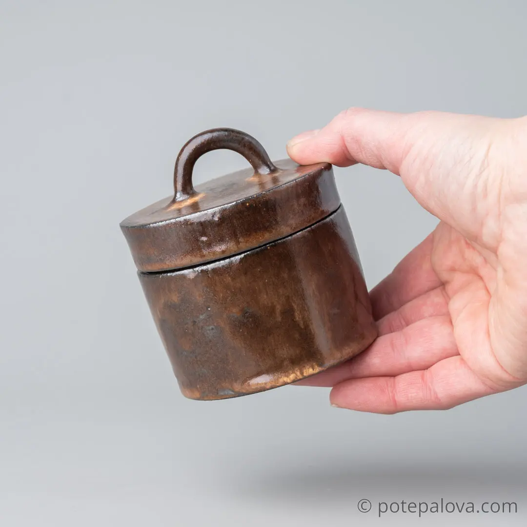 картинка Керамическая баночка "Кастрюлька" темная малая - DishWishes.Ru