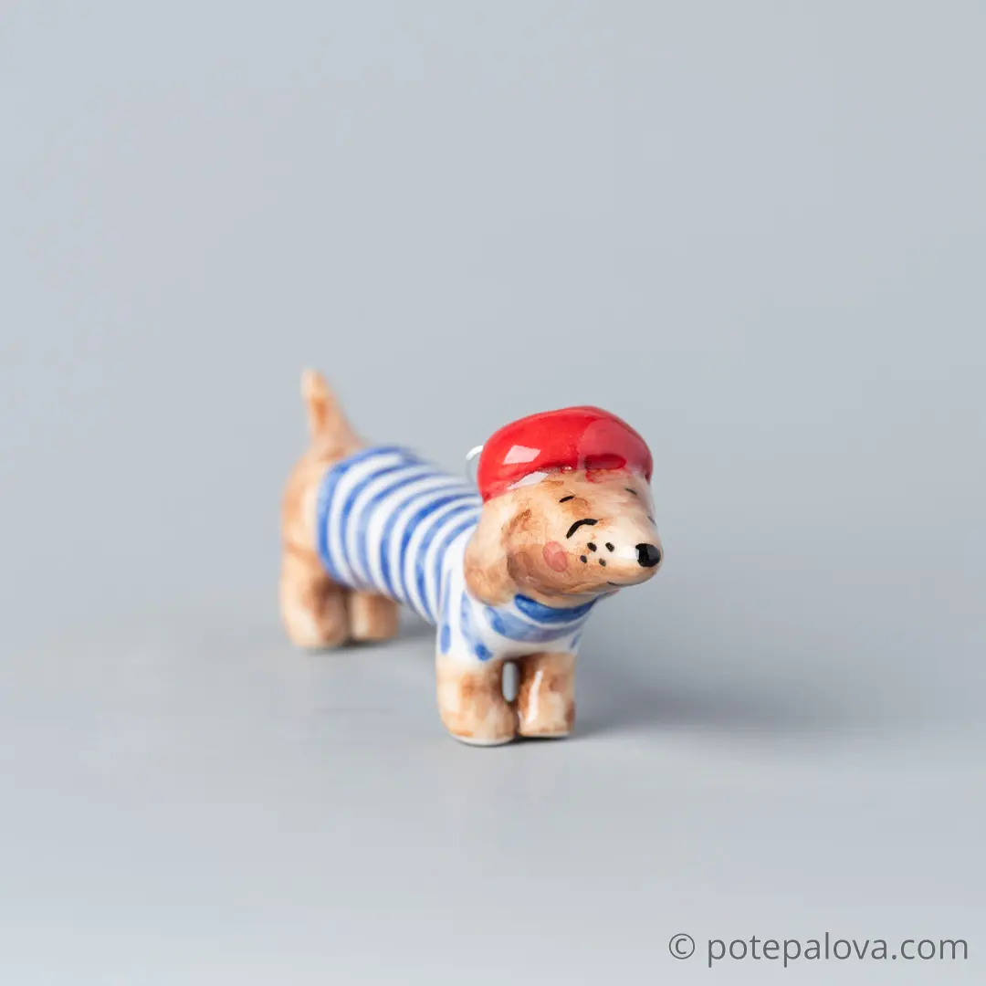 картинка Фарфоровая игрушка "Такса" 1 - DishWishes.Ru