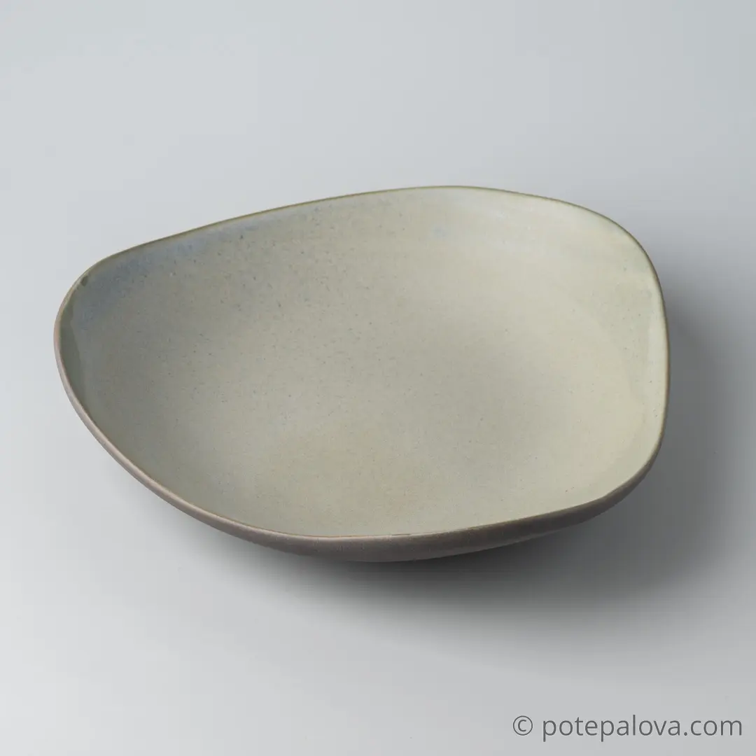 картинка Тарелка треугольная глубокая Sigma зеленая - DishWishes.Ru