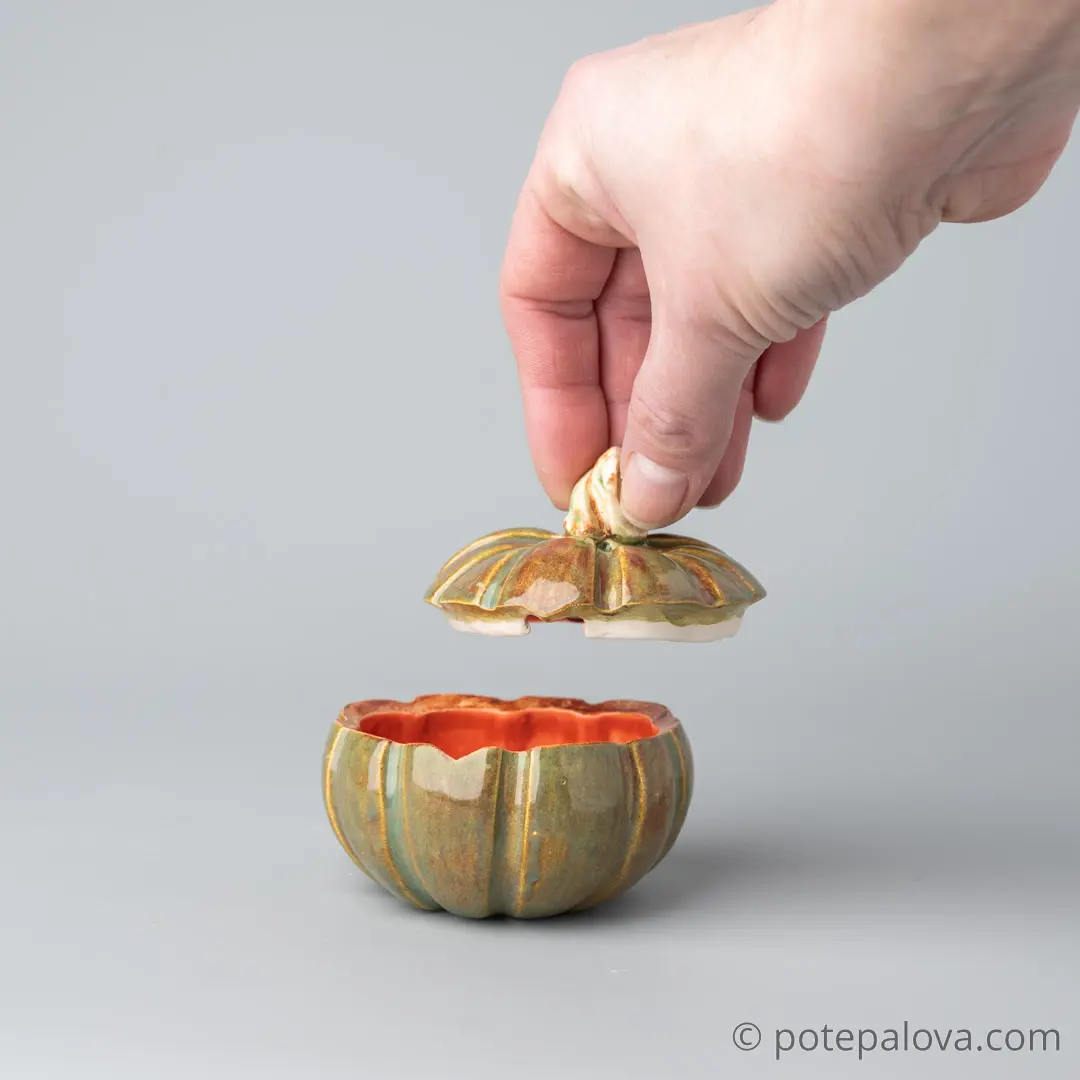 картинка Керамическая тыковка маленькая зеленая - DishWishes.Ru