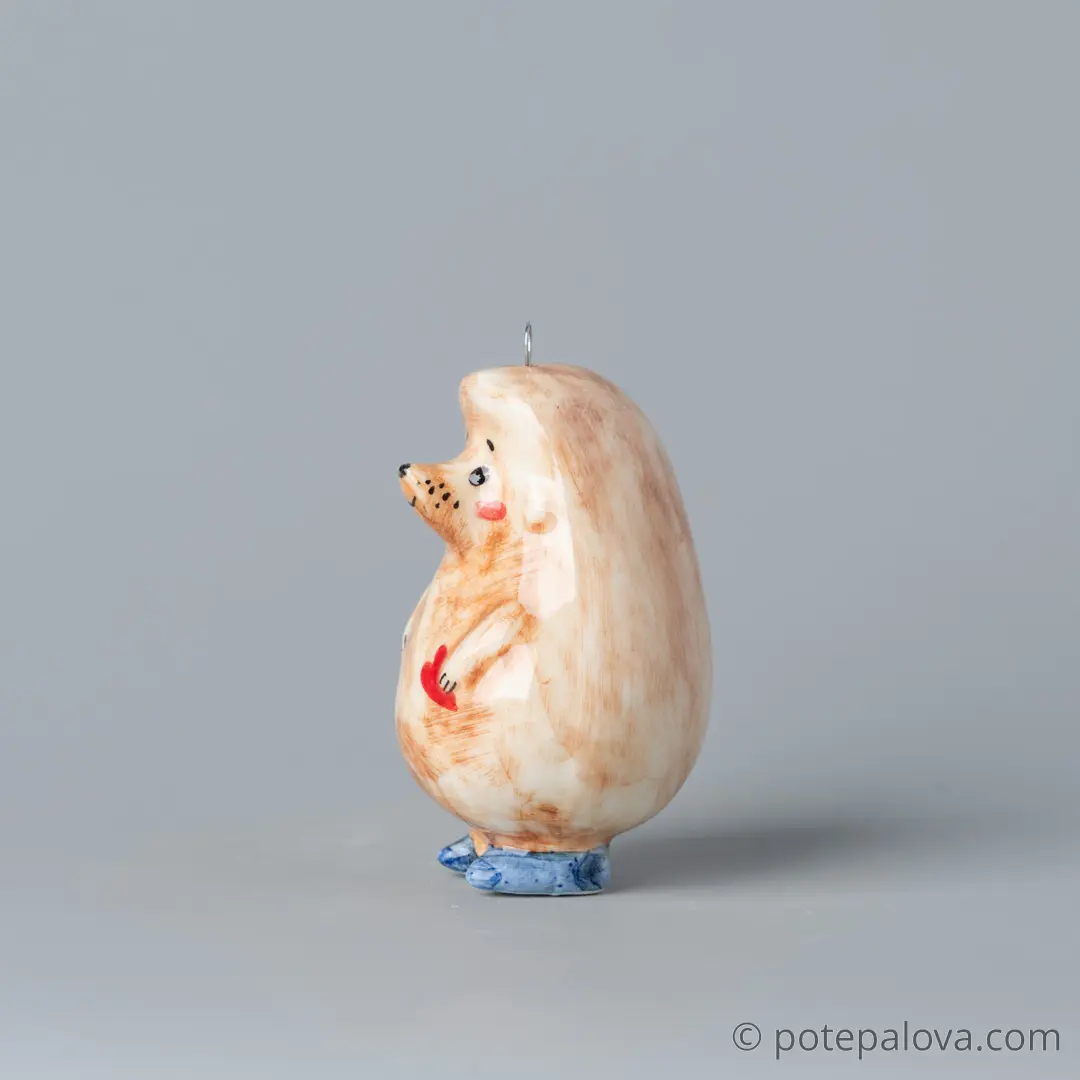 картинка Фарфоровая игрушка "Ёжик" 3 - DishWishes.Ru