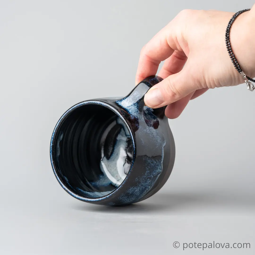 картинка Кружка гончарная Sigma темно-синяя 1 - 480 мл - DishWishes.Ru