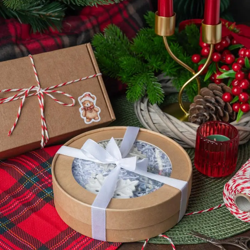 картинка Набор керамических снежинок в крафтовой коробке 1 - DishWishes.Ru