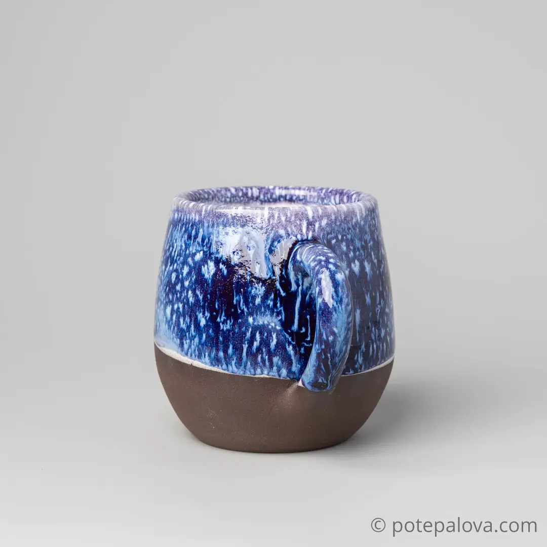 картинка Кружка "Космос" на черной глине 5 - DishWishes.Ru