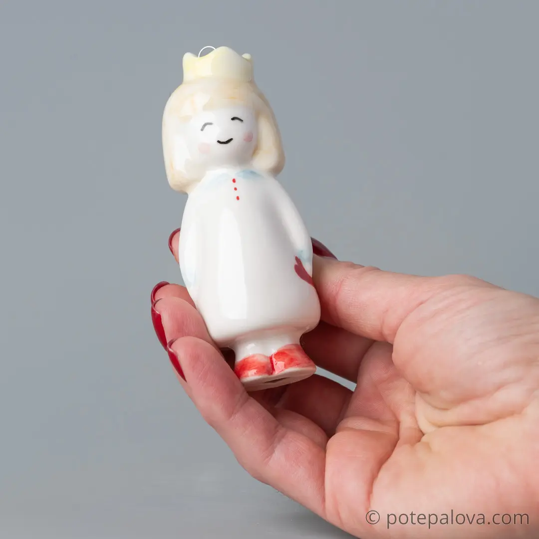 картинка Фарфоровая игрушка "Принцесса" 1 - DishWishes.Ru