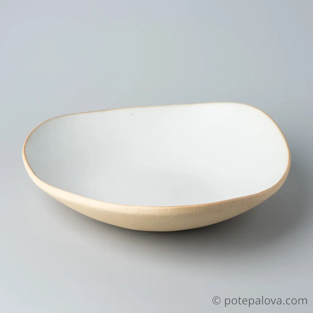 картинка Тарелка треугольная глубокая Sigma белая - DishWishes.Ru