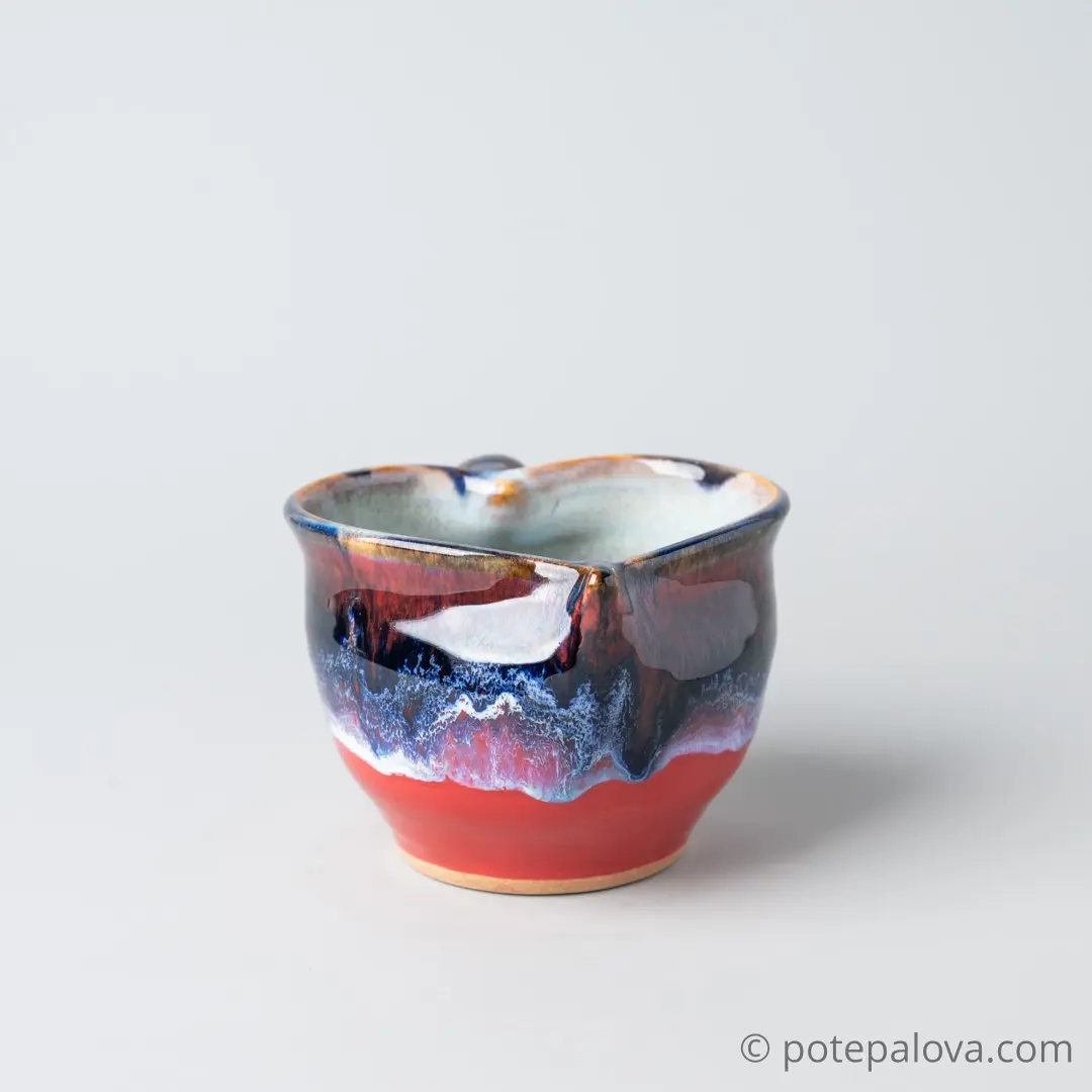 картинка Чашка-сердце от Юрия Пересады XV-4 - DishWishes.Ru