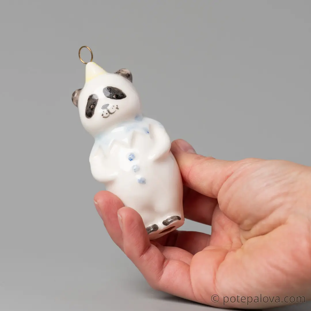 картинка Фарфоровая игрушка "Панда" - DishWishes.Ru