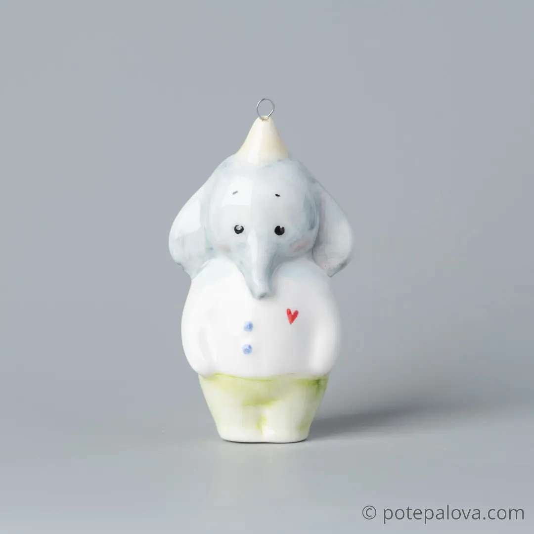 картинка Фарфоровая игрушка "Слоник" 2 - DishWishes.Ru