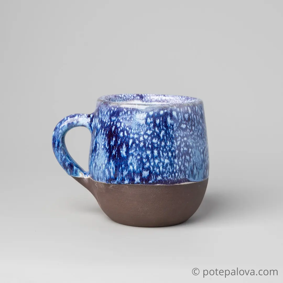 картинка Кружка "Космос" на черной глине 1 - DishWishes.Ru