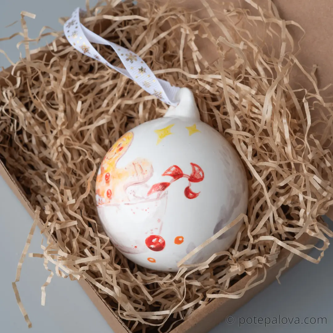 картинка Елочный шар с росписью "Пряничный человечек" - DishWishes.Ru