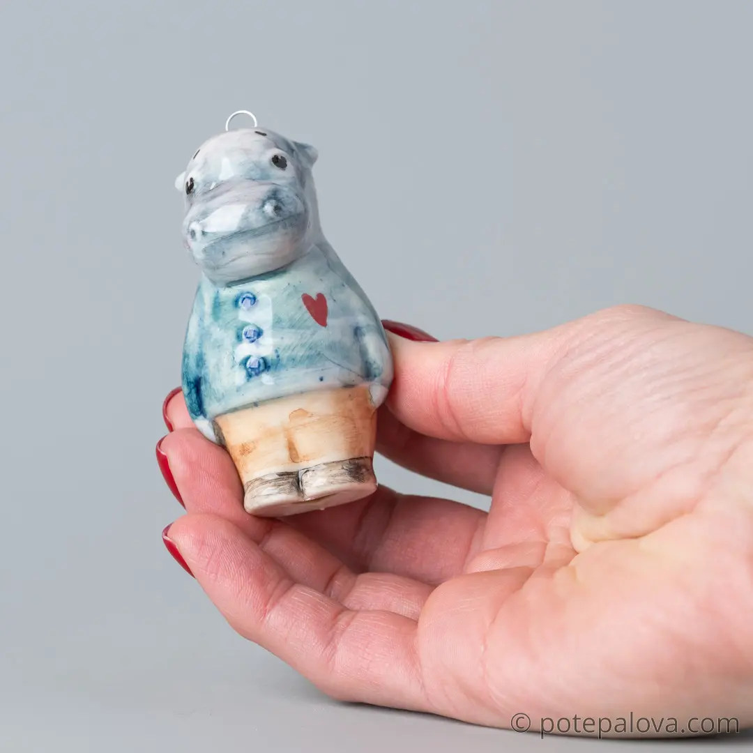 картинка Фарфоровая игрушка "Бегемотик" 2 - DishWishes.Ru