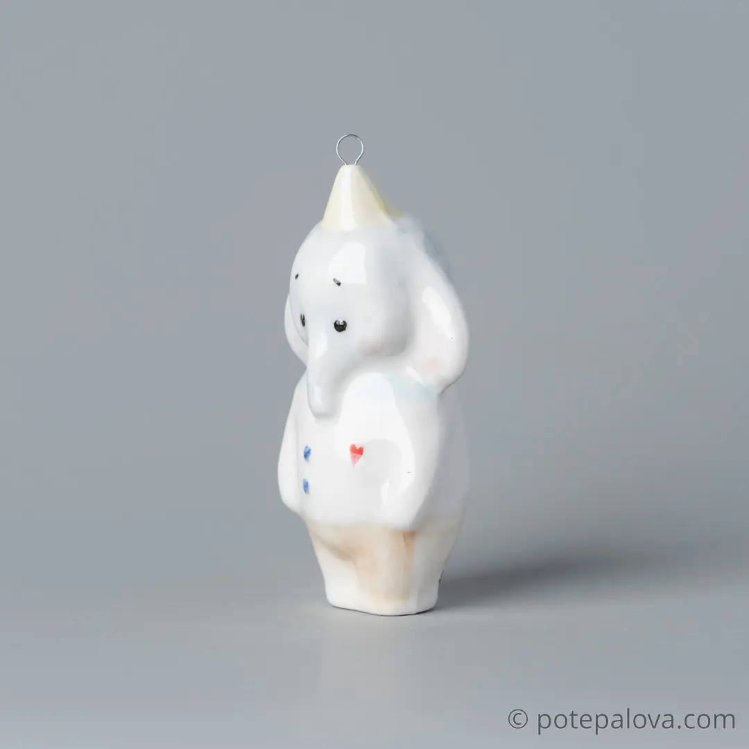 картинка Фарфоровая игрушка "Слоник" 3 - DishWishes.Ru