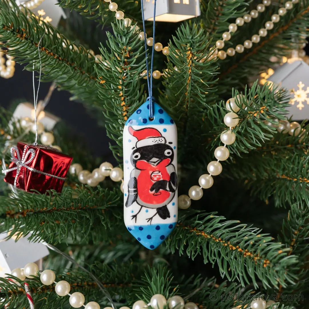 картинка Елочная игрушка в форме конфеты "Снегирь с винишком" - DishWishes.Ru