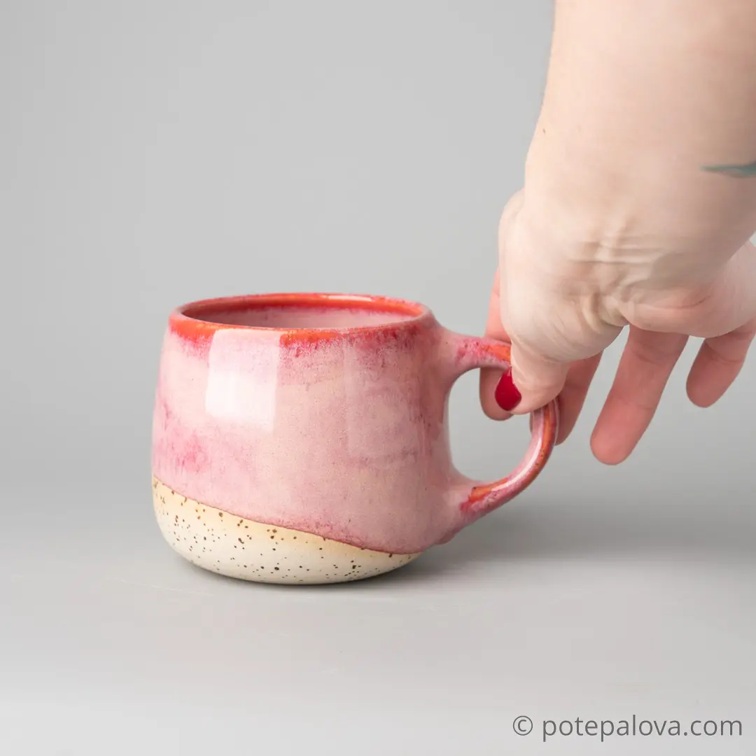 картинка Кружка гончарная Sigma розовая "Груша" 1 - 420 мл - DishWishes.Ru