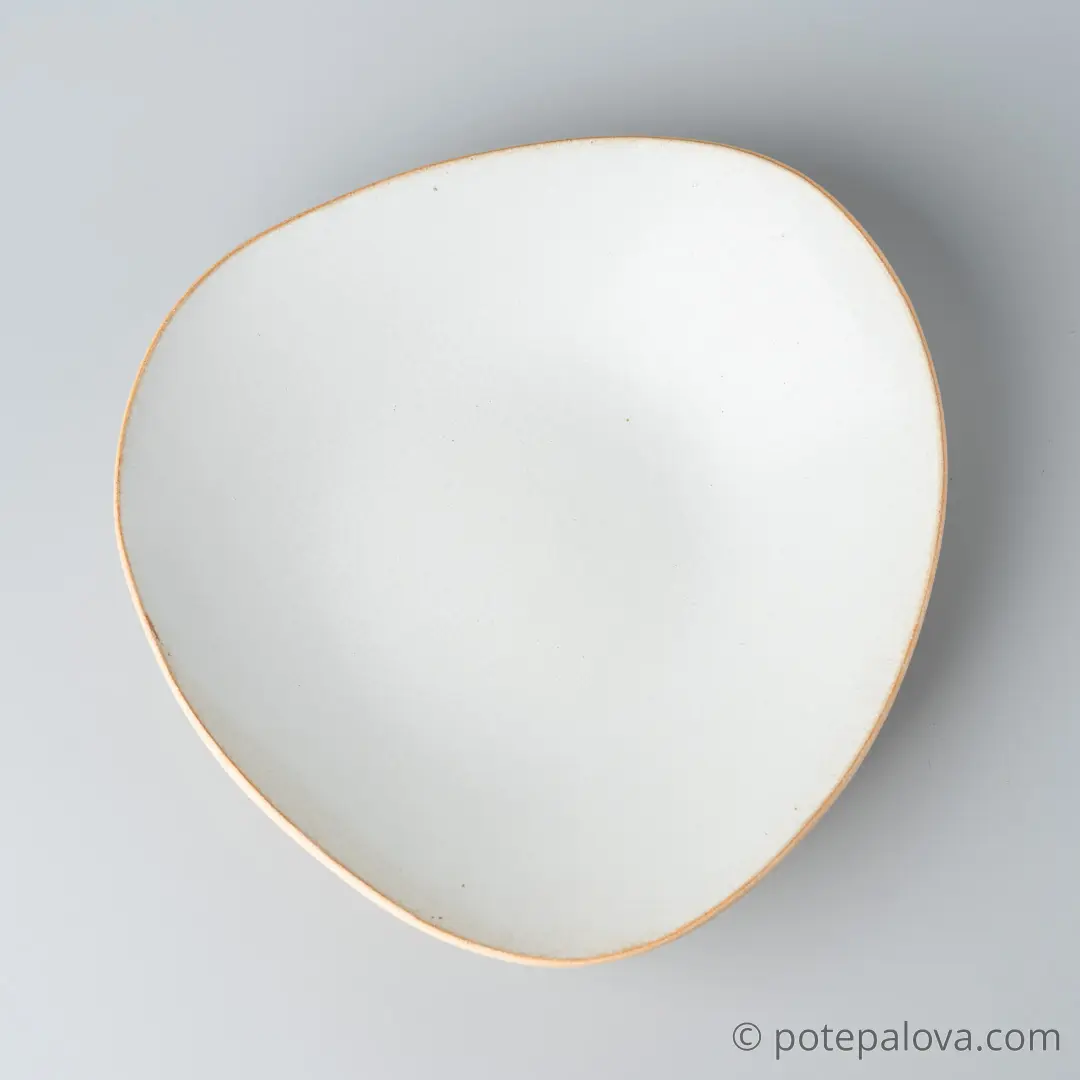 картинка Тарелка треугольная глубокая Sigma белая - DishWishes.Ru