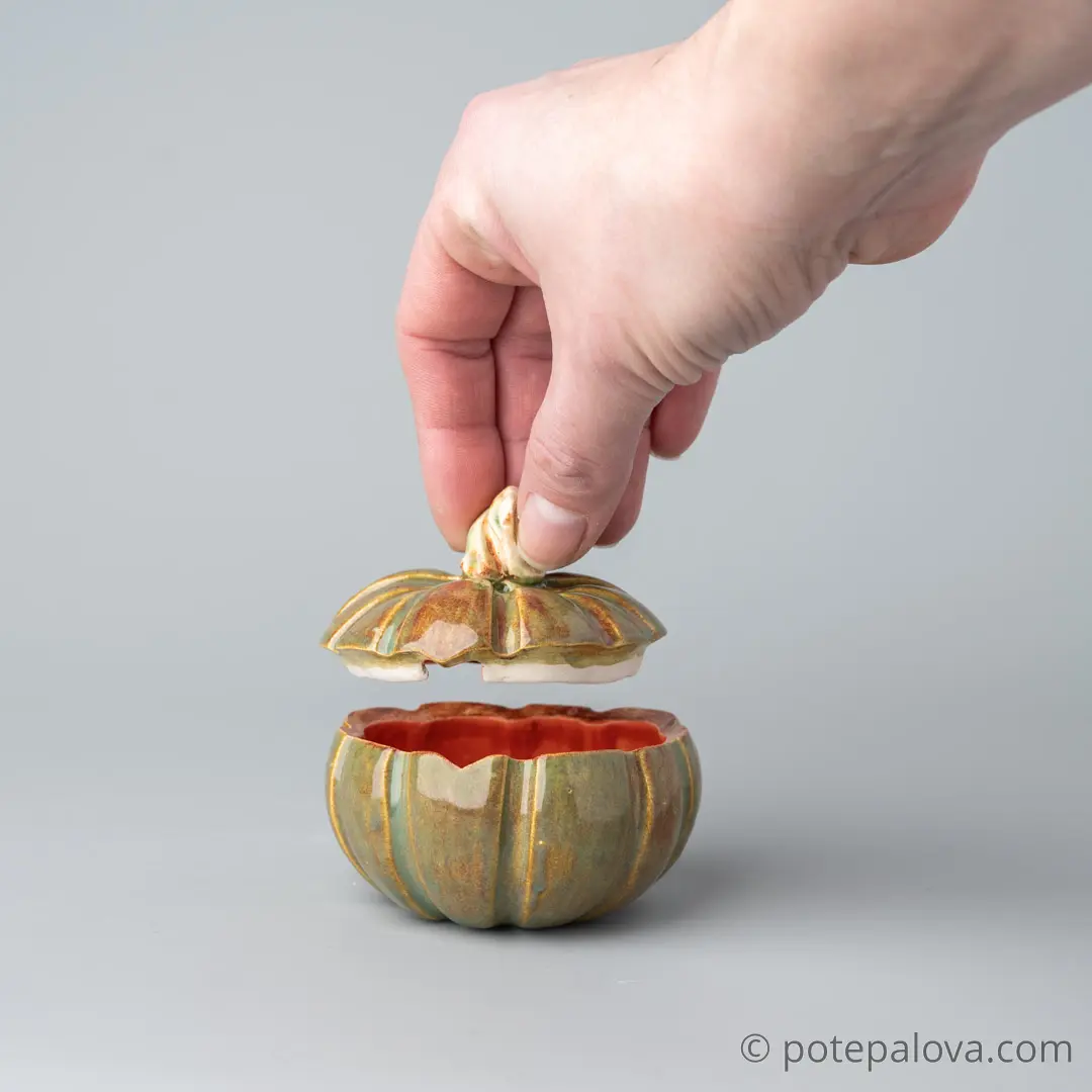 картинка Керамическая тыковка маленькая зеленая - DishWishes.Ru