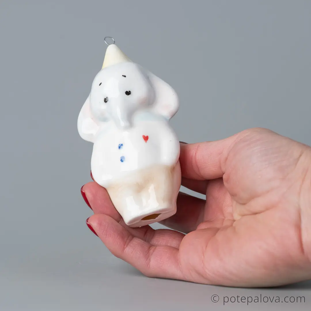 картинка Фарфоровая игрушка "Слоник" 3 - DishWishes.Ru