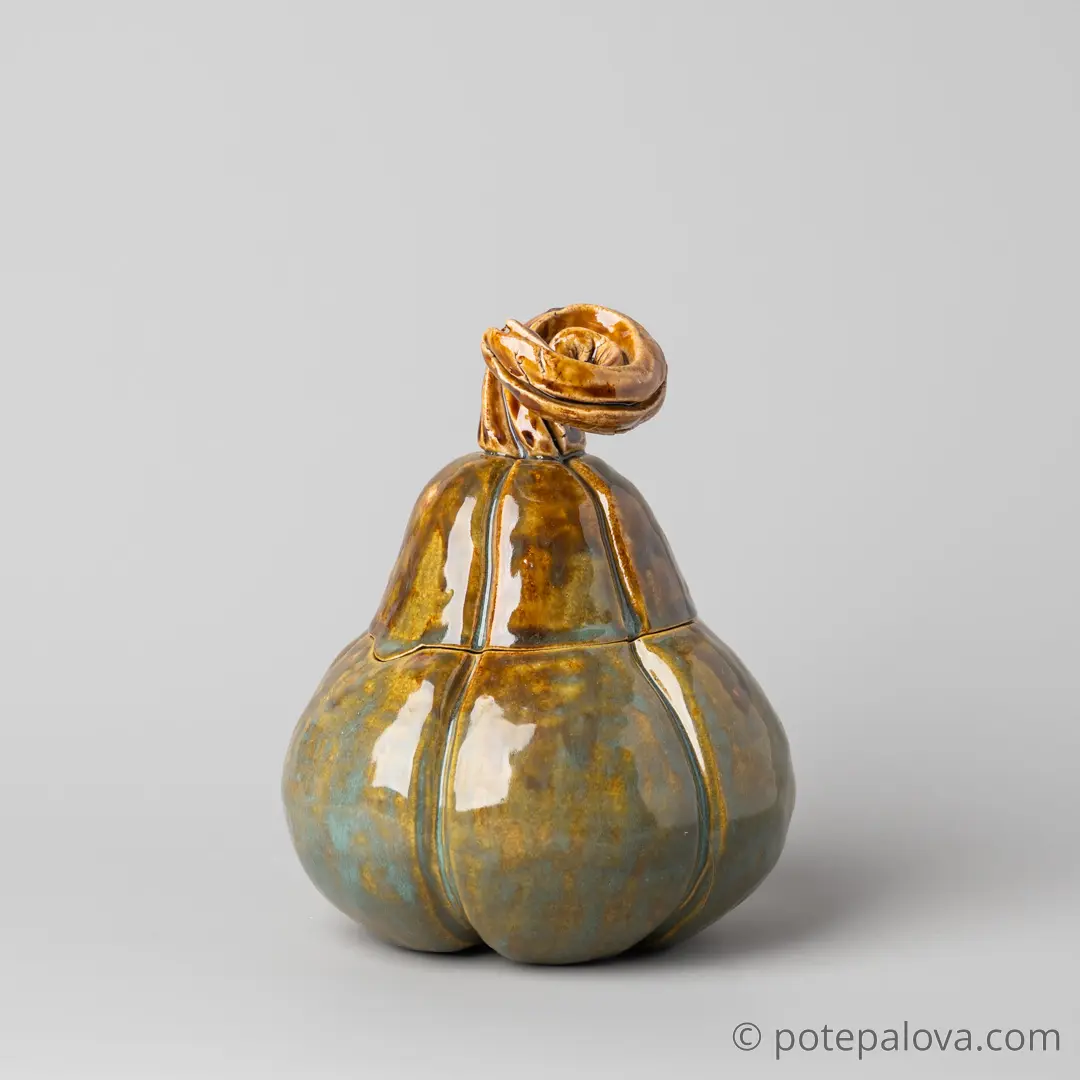 картинка Керамическая тыковка зеленая "груша" - DishWishes.Ru