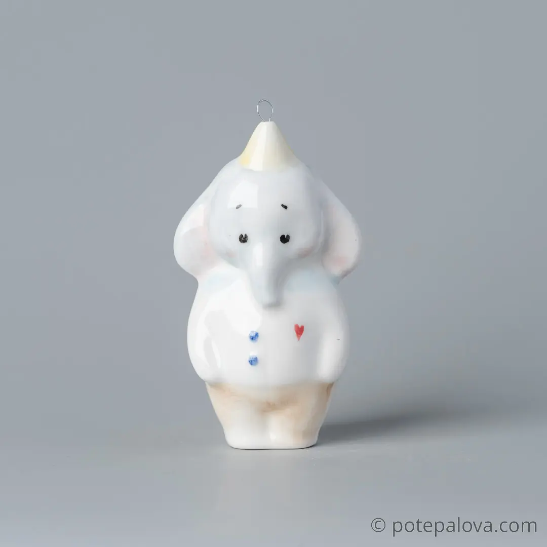 картинка Фарфоровая игрушка "Слоник" 3 - DishWishes.Ru