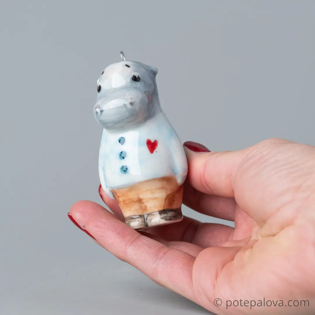 картинка Фарфоровая игрушка "Бегемотик" 1 - DishWishes.Ru