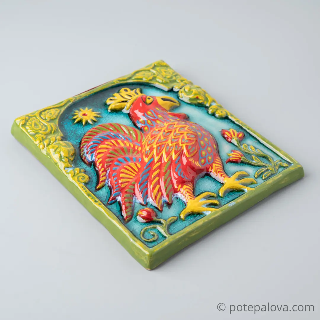 картинка Изразец ручной работы "Петушок" большой с росписью - DishWishes.Ru